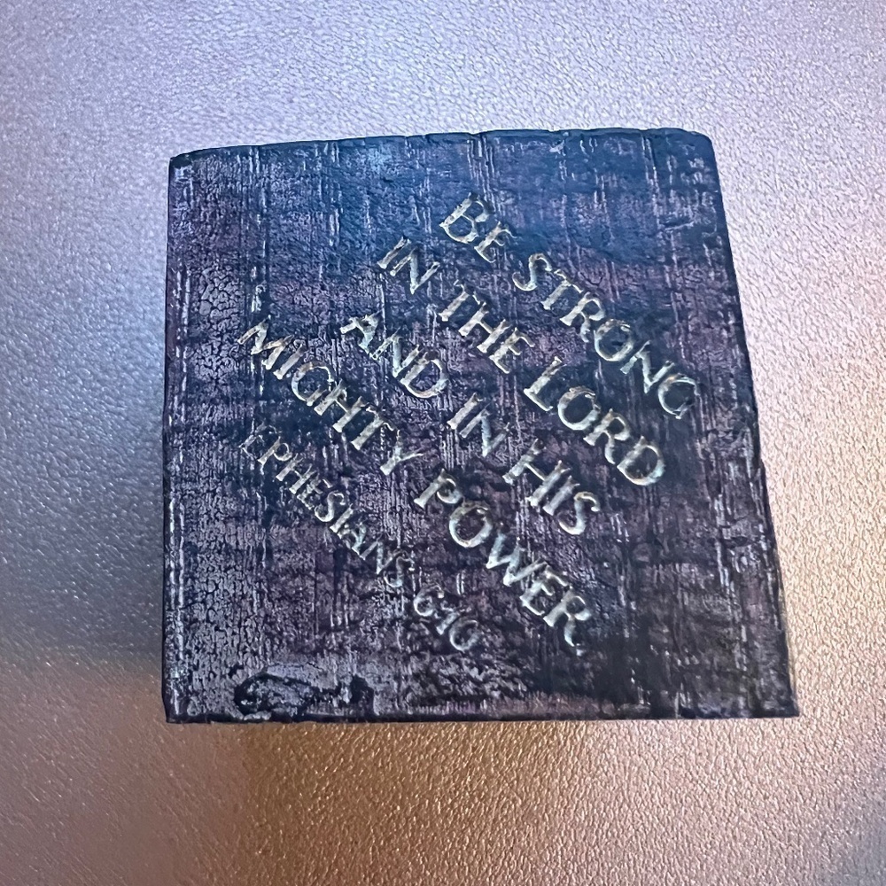 Dicksons Rustic Brown Inscribed Scripture Block Resin Stone Decorative NIB - Picture 3 of 12